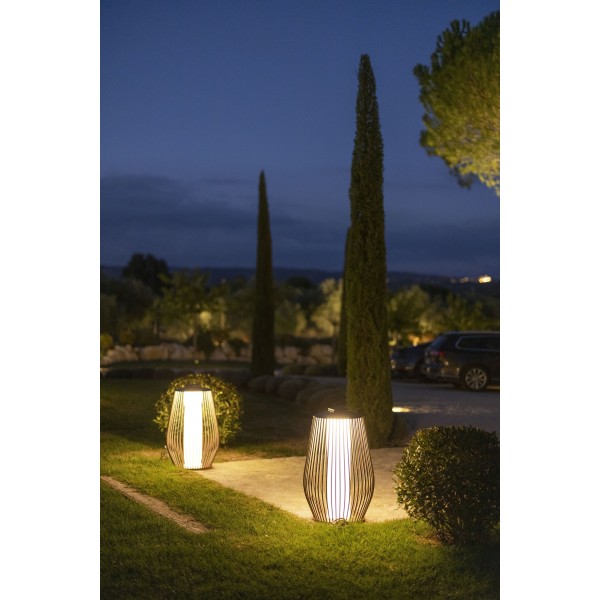 MANDALEY – Lampe solaire – vue 3 – Exception Design