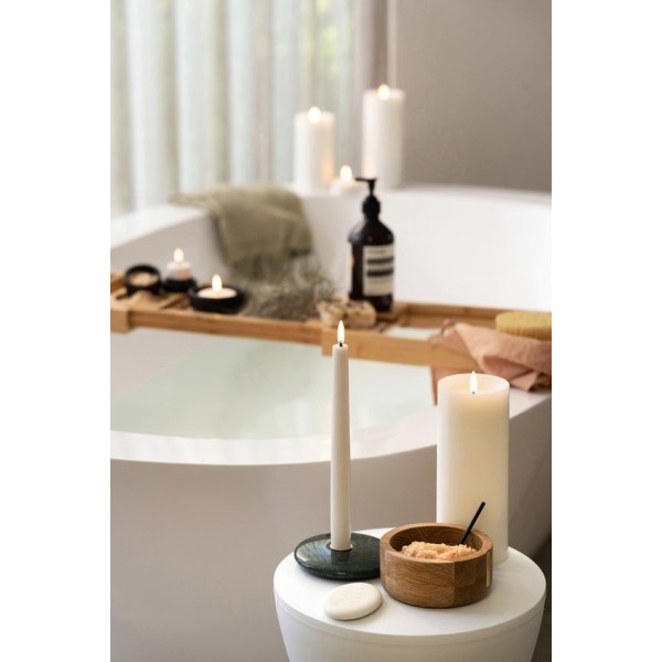 Bougie LED pilier ivoire avec épaulement 7