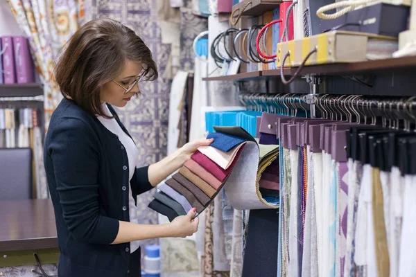 Décoration intérieure et extérieure, Paris